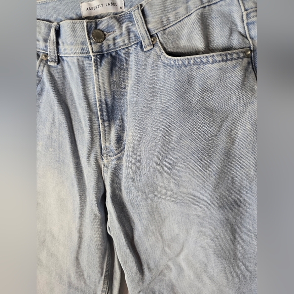 Assembly Label light wash straight leg jeans- Size 26 US / Australian size 8 - Picture 4 of 7